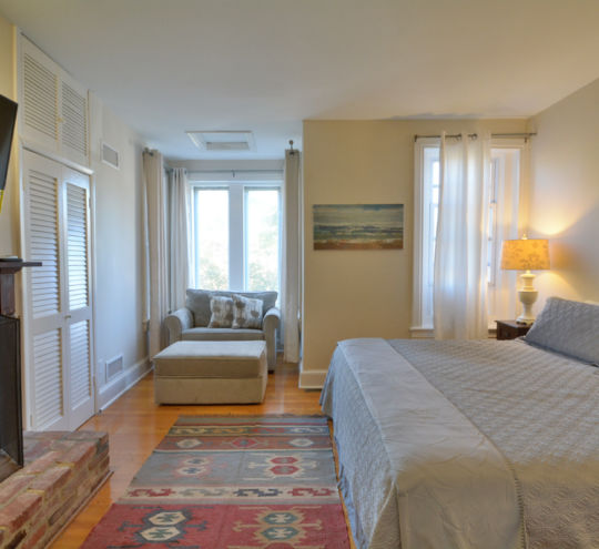 Intern Housing Private Bedroom with TV